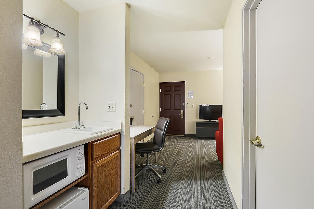 Ashwaubenon Country Inn & Suites By Radisson, Green Bay, Wi מראה חיצוני תמונה