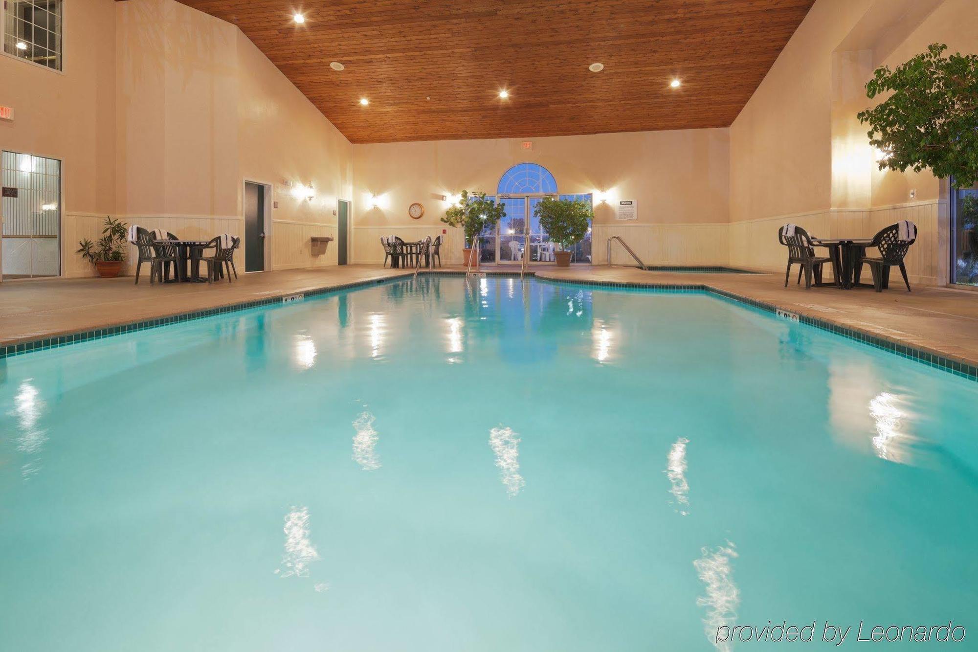 Ashwaubenon Country Inn & Suites By Radisson, Green Bay, Wi מראה חיצוני תמונה